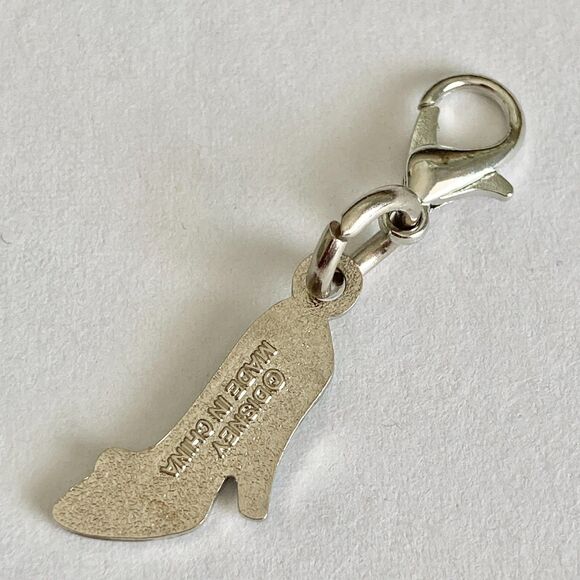 Vintage Disney Cinderella Princess Glass Slipper Clip On Charm Zipper Pull Bag - Picture 5 of 8